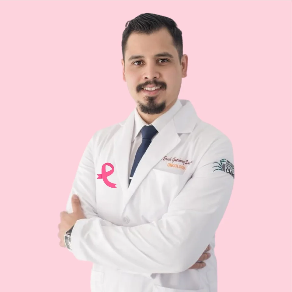 Dr. Erick Gutiérrez during a breast cancer awareness campaign